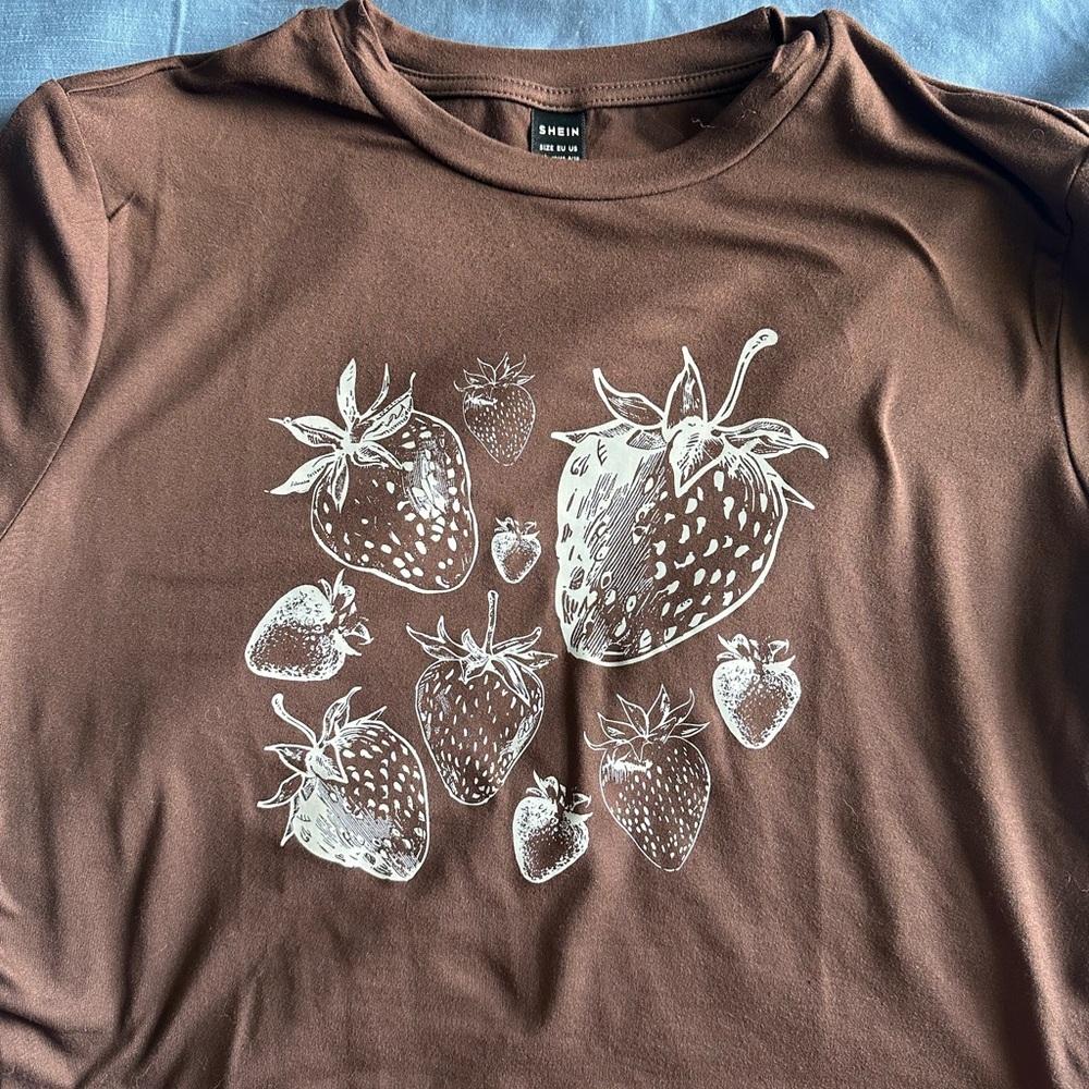 SHEIN Chocolate Brown Tee
